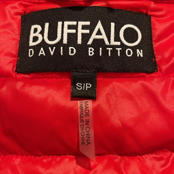 BUFFALO David Bitton Red Puffer Down Filled Jacket. Size small. - Picture 9 of 12